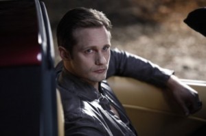 TRUE-BLOOD-Season-3-Alexander-Skarsgard.-400x266