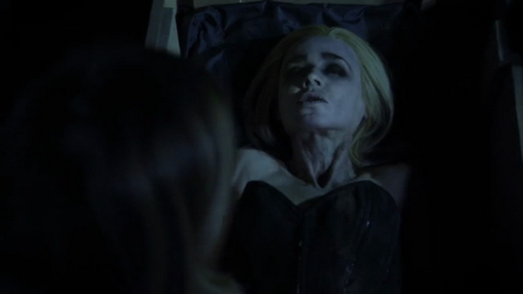 Arrow - 4x02 The Candidate